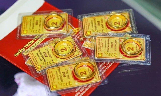 Thị trường vàng sáng 30/8: Vàng miếng và nhẫn đồng loạt giảm, SJC - Bảo Tín Minh Châu niêm yết ở 145,7 – 148,7 triệu